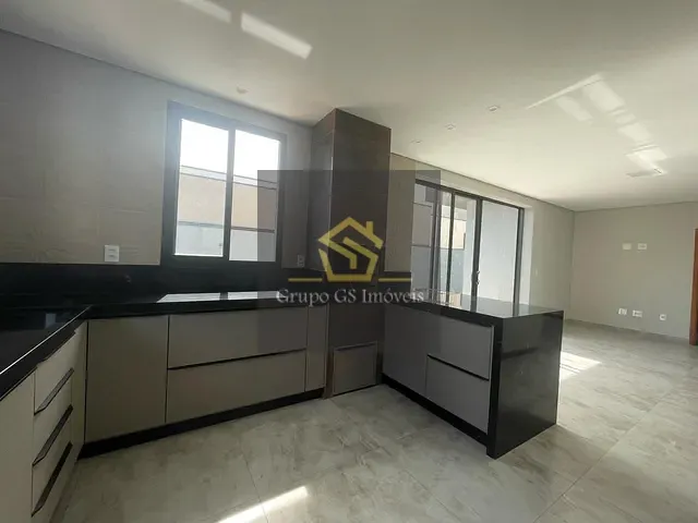 Casa com 311m² 3 quartos e 5 banheiros, à venda, no bairro Jardim Sao Marcos em Valinhos