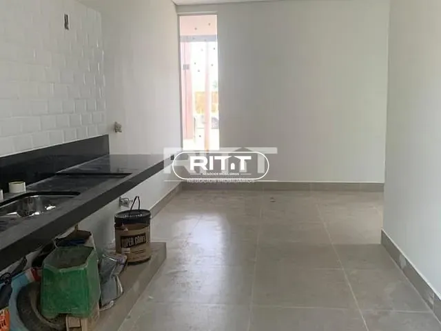 Casa com 200m² 3 quartos e 1 banheiro, à venda, no bairro Vila Monte Alegre em Paulínia