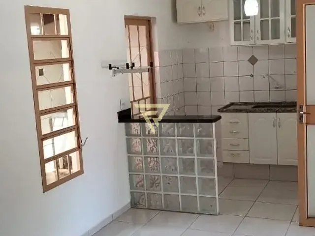 Casa com 125m² 2 quartos e 1 banheiro, à venda, no bairro Ipiranga em Ribeirão Preto