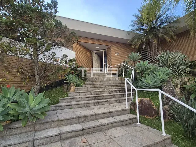 Casa 4 quartos e 7 banheiros, para alugar, no bairro Vila Paraíba em Guaratinguetá