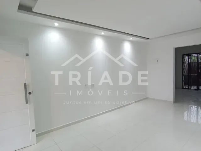 Casa 3 quartos e 1 banheiro, à venda, no bairro Campina da Barra em Araucária