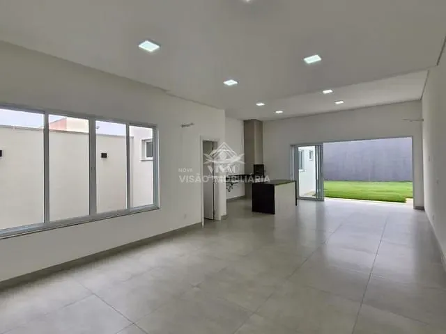 Casa com 360m² 2 quartos e 1 banheiro, à venda, no bairro Residencial Paris em Sinop