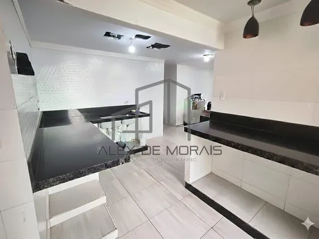 Casa com 350m² 3 quartos e 2 banheiros, à venda, no bairro Ilha do Príncipe em Vitória