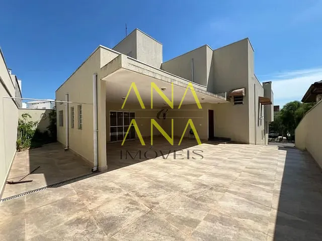 Casa 3 quartos e 3 banheiros, à venda, no bairro Condomínio Residencial Euroville em Bragança Paulista