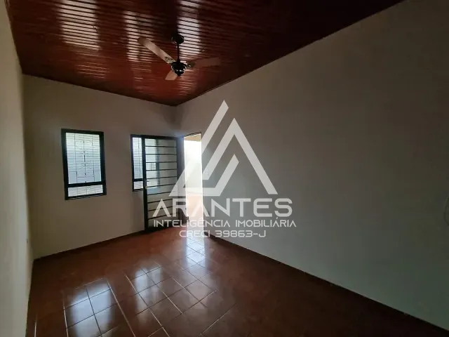 Casa 2 quartos e 2 banheiros, para alugar, no bairro Pimenta em Barretos