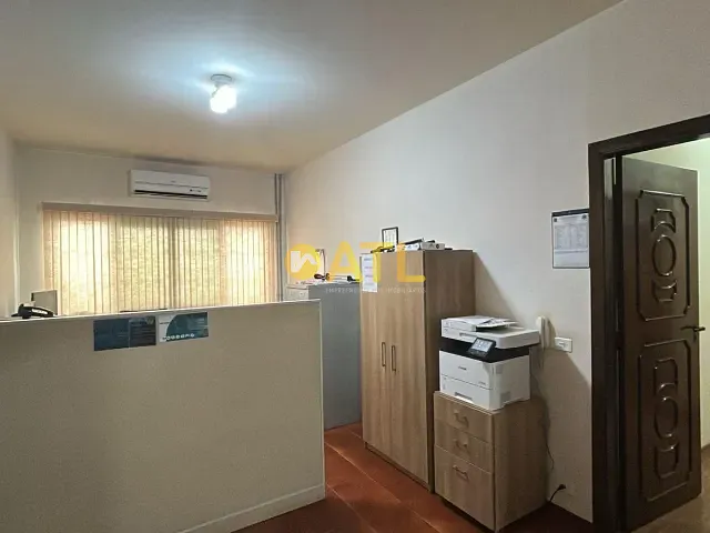 Casa 3 quartos e 2 banheiros, à venda, no bairro Nova Ourinhos em Ourinhos