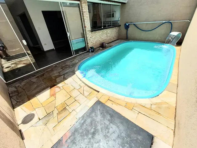 Casa com 175m² 3 quartos e 2 banheiros, à venda, no bairro Nova Cerejeira em Atibaia