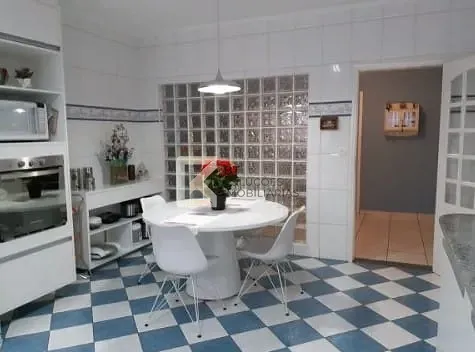 Casa, 3 quartos, 270 m² - Foto 12