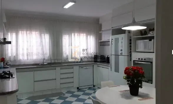 Casa, 3 quartos, 270 m² - Foto 7