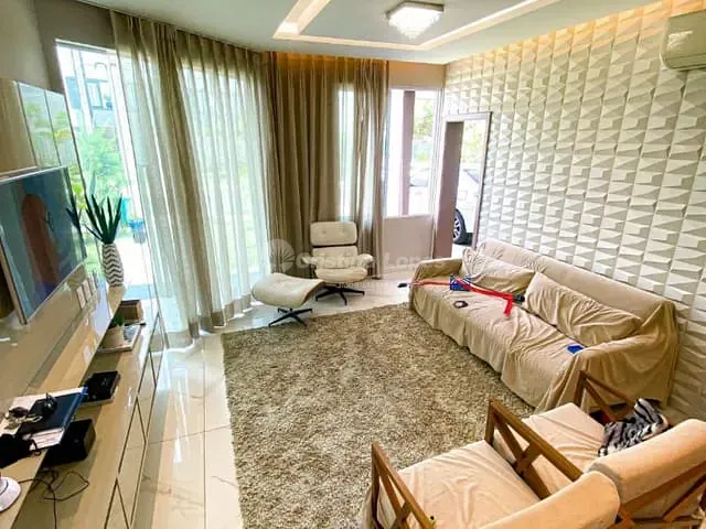 Casa com 220m² 4 quartos e 3 banheiros, à venda, no bairro Uruguai em Teresina