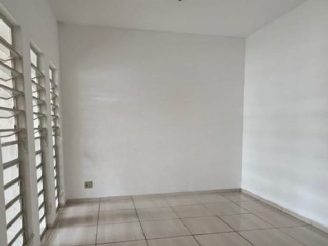Casa 4 quartos e 2 banheiros, à venda, no bairro Centro em Mogi das Cruzes