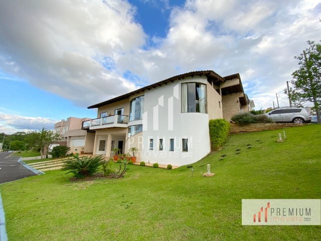 Casa com 380m² 3 quartos e 5 banheiros, à venda, no bairro OFICINAS em PONTA GROSSA