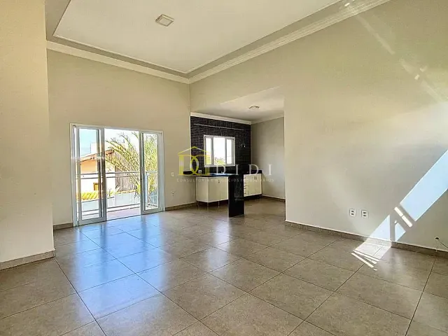 Casa 3 quartos e 2 banheiros, à venda ou para alugar, no bairro Jardim Julita em Porto Feliz