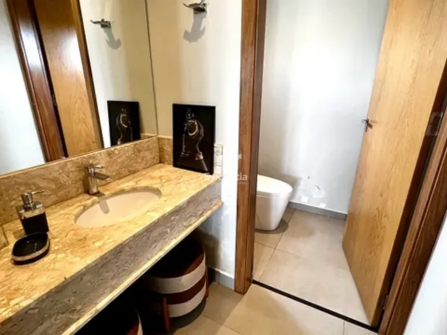 Casa com 1500m² 4 quartos e 7 banheiros, à venda, no bairro Estância Santa Paula em Cambé