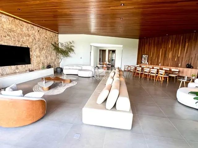 Casa com 1500m² 4 quartos e 7 banheiros, à venda, no bairro Estância Santa Paula em Cambé