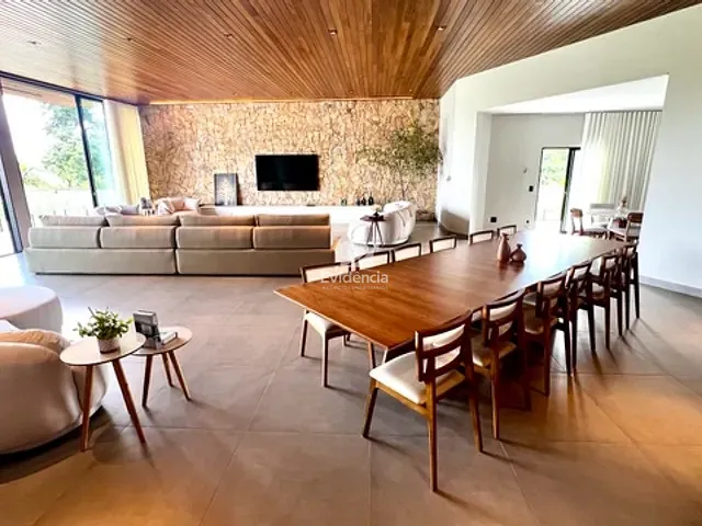 Casa com 1500m² 4 quartos e 7 banheiros, à venda, no bairro Estância Santa Paula em Cambé