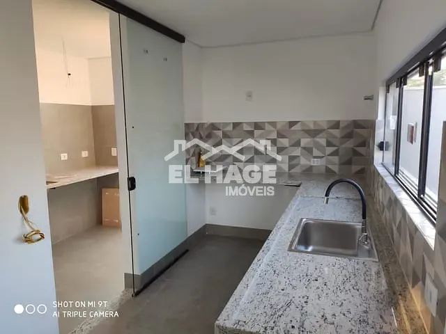 Casa com 354m² 3 quartos e 4 banheiros, à venda, no bairro Tijucal em Cuiabá