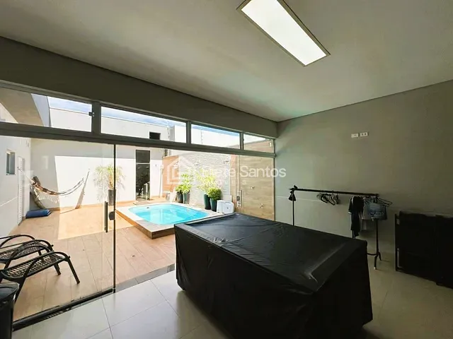 Casa 3 quartos e 3 banheiros, à venda, no bairro Terras de Santa Bárbara em Santa Bárbara D'Oeste