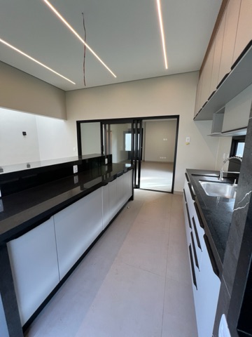 Casa com 294m² 3 quartos e 4 banheiros, à venda, no bairro Porto Unique em Dourados