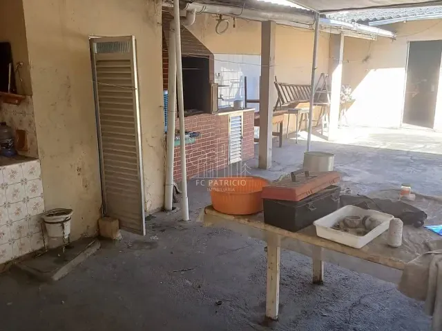 Casa com 400m², à venda, no bairro Bangu em Rio de Janeiro