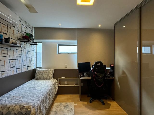 Casa com 500m² 4 quartos e 5 banheiros, à venda, no bairro Boulevard Lagoa em Serra