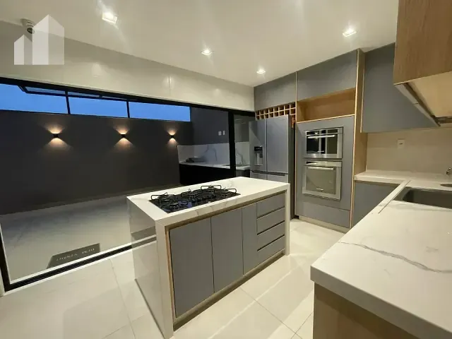 Casa com 400m² 4 quartos e 4 banheiros, à venda, no bairro Centro em Nova Iguaçu