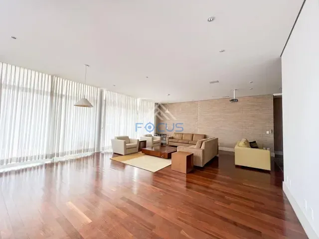 Casa com 10000m² 4 quartos e 8 banheiros, à venda, no bairro Chácara Malota em Jundiaí