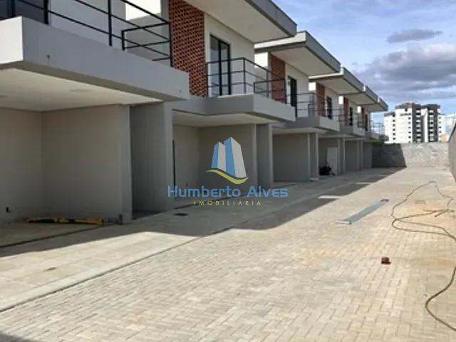 Casa com 14446m² 3 quartos e 3 banheiros, à venda, no bairro Boa Vista em Vitória da Conquista