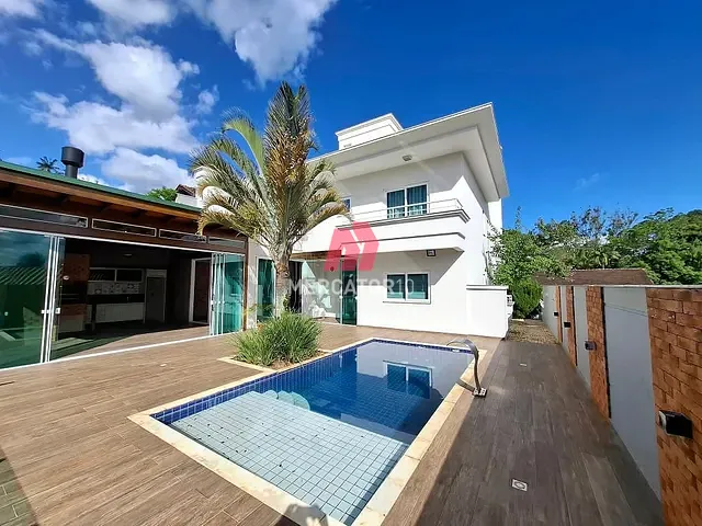 Casa com 431m² 3 quartos e 5 banheiros, à venda, no bairro Vila Nova em Blumenau
