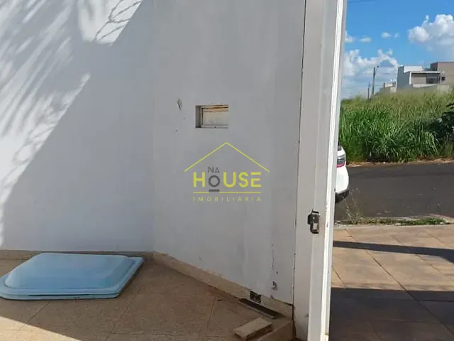 Casa com 261m², à venda, no bairro Jardim Vitória em Fernandópolis