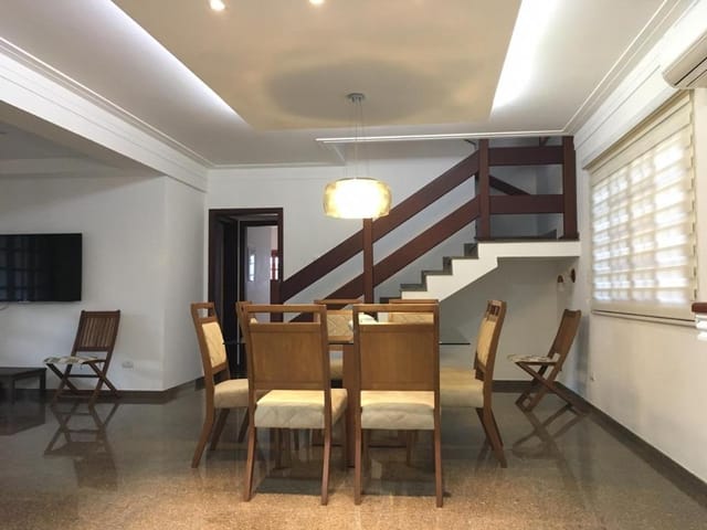Foto do Casa - Casa com 6 dormitórios à venda, 435 m² por R$ 2.500.000,00 - Jardim das Colinas - São José dos Campos/SP | INDEPENDENCE NEGOCIOS IMOBILIARIOS LTDA