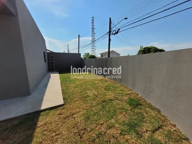 Casa com 185m² 2 quartos e 2 banheiros, à venda, no bairro Leonor em Londrina
