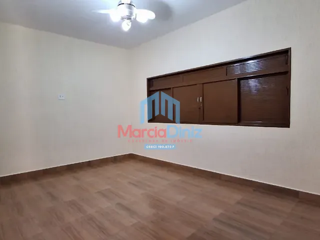 Casa 3 quartos e 1 banheiro, para alugar, no bairro Centro em Ituverava