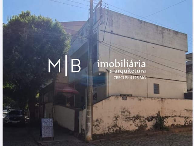 Casa 3 quartos e 3 banheiros, à venda, no bairro CENTRO em CATAGUASES