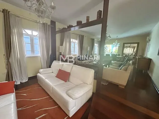 Casa 5 quartos e 4 banheiros, para alugar, no bairro Alphaville em Santana de Parnaíba