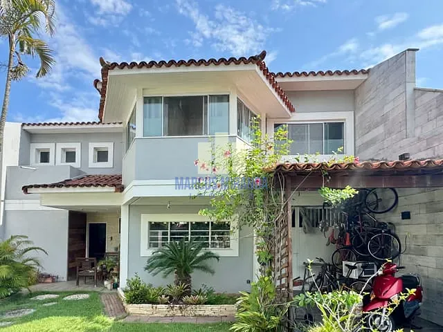 Casa com 358m² 4 quartos e 6 banheiros, à venda, no bairro Barra da Tijuca em Rio de Janeiro