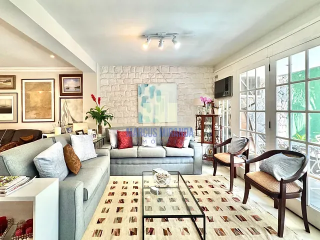 Casa com 358m² 4 quartos e 6 banheiros, à venda, no bairro Barra da Tijuca em Rio de Janeiro