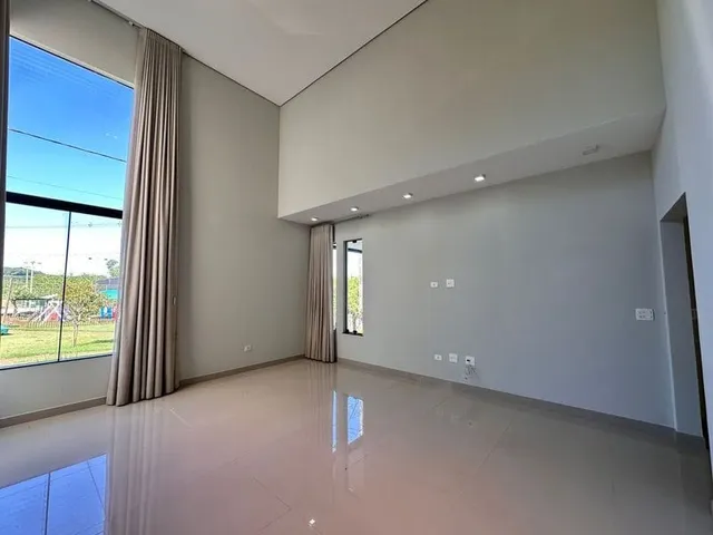 Casa com 312m² 3 quartos e 4 banheiros, à venda, no bairro Esperança em Londrina