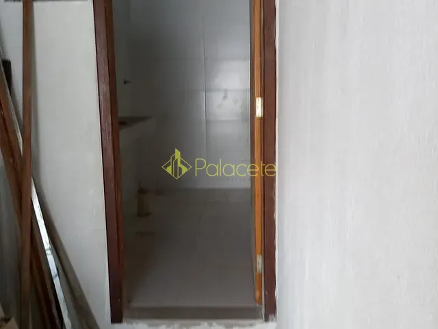 Casa com 250m² 3 quartos e 3 banheiros, à venda, no bairro Vila Suiça em Pindamonhangaba