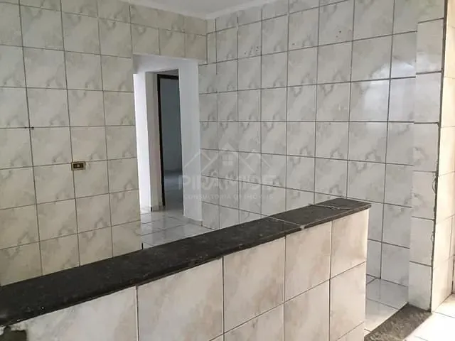 Casa com 166m² 4 quartos e 2 banheiros, à venda, no bairro Jardim Esperança em Poços de Caldas