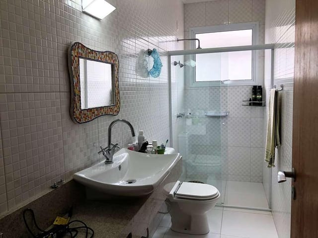 Casa com 3240m² 4 quartos e 5 banheiros, à venda, no bairro Chácaras São Carlos em Cotia