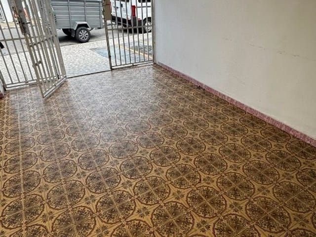 Casa com 200m² 3 quartos e 2 banheiros, para alugar, no bairro Centro em Arapiraca