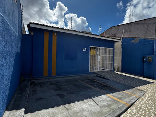 Casa com 200m² 3 quartos e 2 banheiros, para alugar, no bairro Centro em Arapiraca