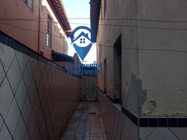 Casa 3 quartos e 2 banheiros, à venda, no bairro Heliópolis em Belo Horizonte