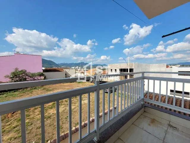 Sobrado com 200m² 3 quartos e 2 banheiros, para alugar, no bairro Jardim Brasil em Andradas