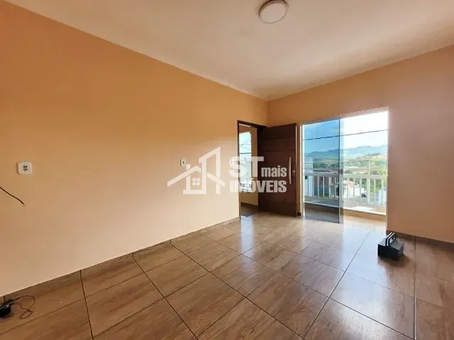 Sobrado com 200m² 3 quartos e 2 banheiros, para alugar, no bairro Jardim Brasil em Andradas