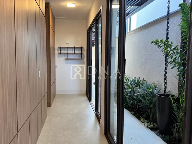 Casa com 170m² 3 quartos e 1 banheiro, à venda, no bairro Urbanova VII em São José dos Campos