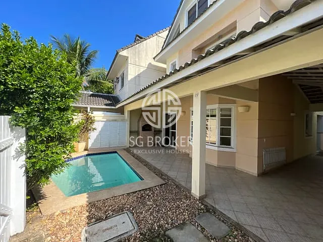 Casa com 200m² 4 quartos e 5 banheiros, à venda, no bairro Recreio dos Bandeirantes em Rio de Janeiro
