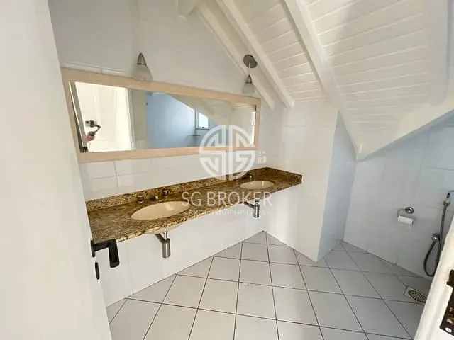 Casa com 200m² 4 quartos e 5 banheiros, à venda, no bairro Recreio dos Bandeirantes em Rio de Janeiro