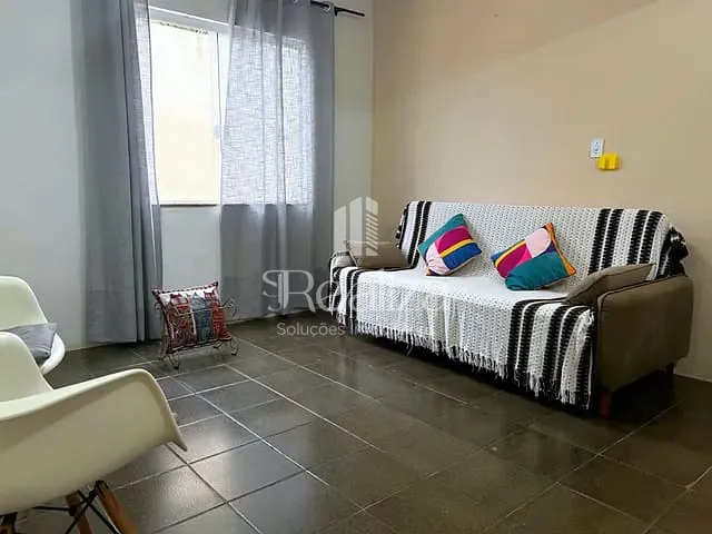 Casa 3 quartos e 1 banheiro, à venda, no bairro Hernani Sá em Ilhéus